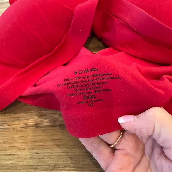 Red Enbliss bralette - Picture 2 of 2
